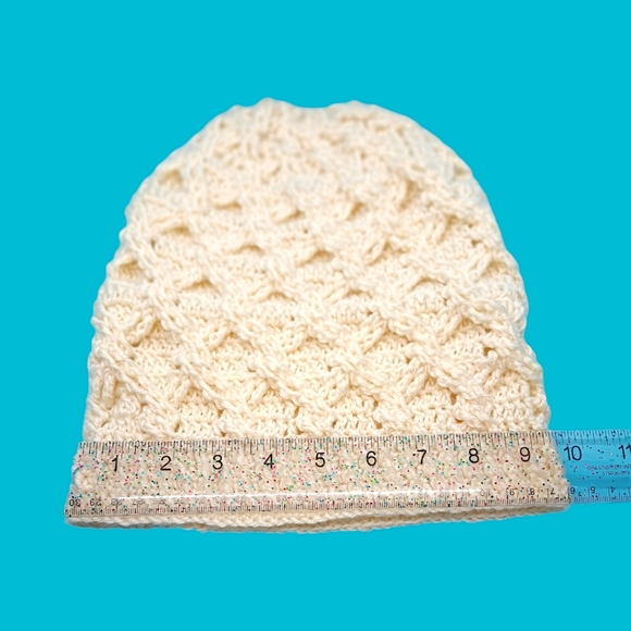HANDMADE Cream / Ivory Diamond Cable Stitch Hand Crocheted Unisex Slouchy Beanie - Picture 4 of 6